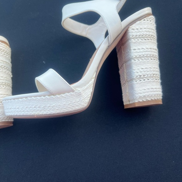 Aldo Elegant White Platform Sandals size 9 - Picture 7 of 11